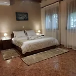 Platon Maison d'hôtes Órma