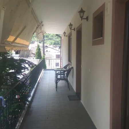 Platon ゲストハウス