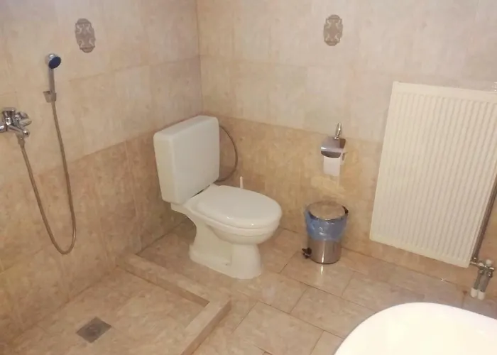 Konukevi Platon Órma